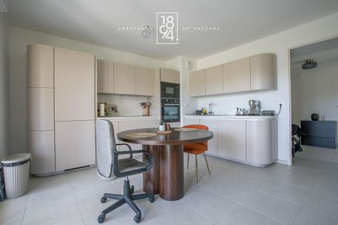 Lejlighed i Marseille, Bouches-du-Rhone, Marseille - € 299.000 | Ref: WE7W-8EK-VEX - foto 5
