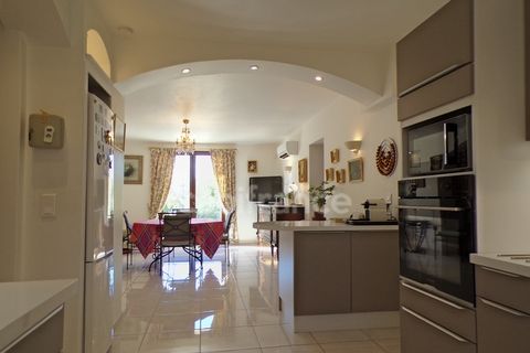 Villa a Cruzy, Herault, Cruzy - € 980.000 | Ref: 340937436133 - foto 8
