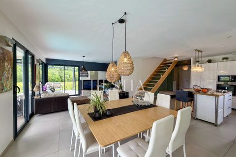 Villa a Aix-les-Bains, Savoie, Aix-les-Bains - € 849.000 | Ref: 87035107 - foto 6