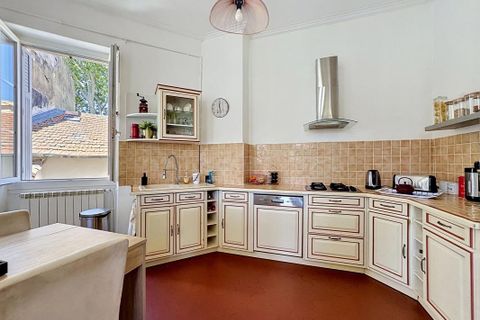 Lejlighed i Avignon, Vaucluse, Avignon - € 218.000 | Ref: YB038 - foto 11