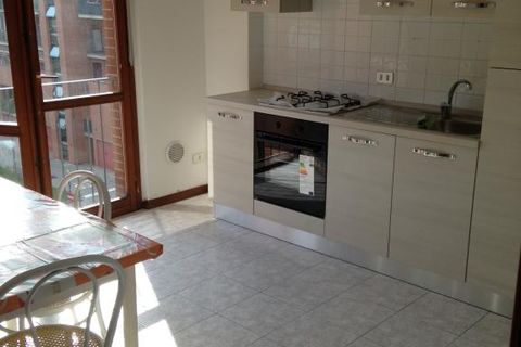 Apartament a Pisa, Pisa, Pisa - € 900/mes | Ref: 2014159 - foto 3