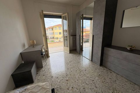 Apartament a Pisa, Pisa, Pisa - € 300/mes | Ref: 2025207 - foto 5