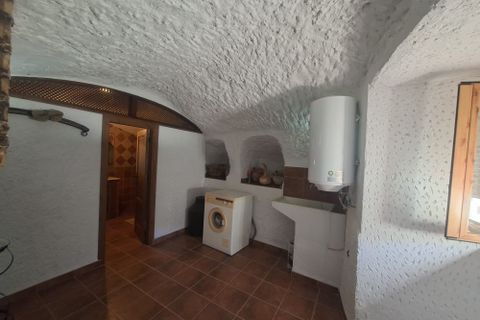 Cave house i Caniles, Granada, Caniles - € 178.000 | Ref: IZ-658-G - foto 5