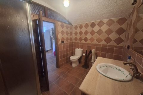 Cave house i Caniles, Granada, Caniles - € 178.000 | Ref: IZ-658-G - foto 6