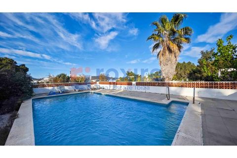 Villa a Cala de Bou, Ibiza, Cala de Bou - € 1.500.000 | Ref: R&amp;amp;I-CAS_817 - foto 10