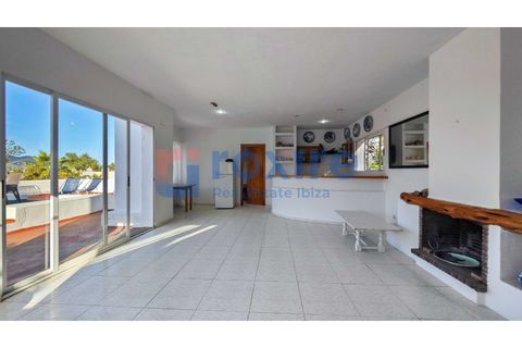 Villa a Cala de Bou, Ibiza, Cala de Bou - € 1.500.000 | Ref: R&amp;amp;I-CAS_817 - foto 40