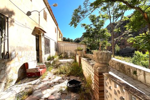 Herregård i Petrer, Alicante, Petrer - € 115 000 | Ref: 18228 - foto 2