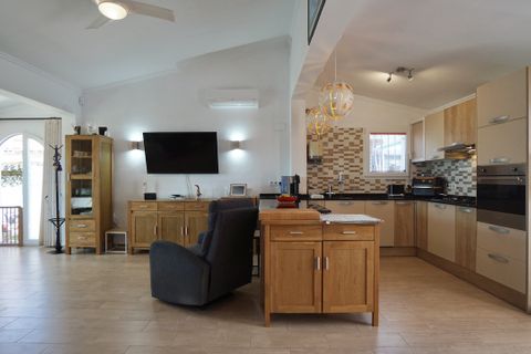 Villa a Moraira, Alicante, Moraira - € 435.000 | Ref: H-1982-AMBE - foto 10