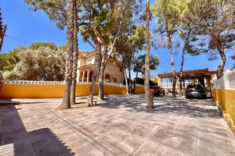 Villa a Torrevieja, Alicante, Torrevieja - € 420.000 | Ref: AG19MLSC2023191 - foto 10