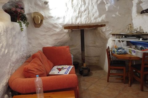 Cave house i Caniles, Granada, Caniles - € 75.000 | Ref: v3152 - foto 11