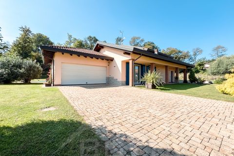 Villa a Leggiuno, Varese, Leggiuno - € 670.000 | Ref: T2145 - foto 4