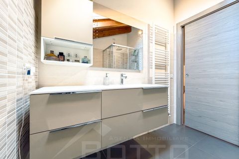 Villa a Leggiuno, Varese, Leggiuno - € 670.000 | Ref: T2145 - foto 21