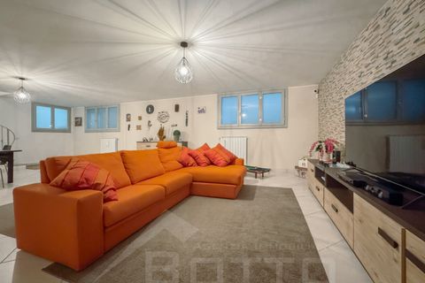 Villa a Leggiuno, Varese, Leggiuno - € 670.000 | Ref: T2145 - foto 26