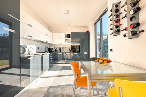 Villa i Arizzano, Verbano Cusio Ossola, Arizzano - € 750.000 | Ref: T4133 - foto 16