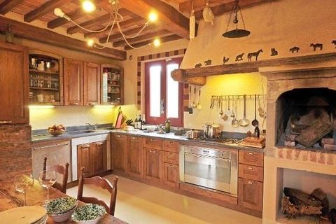 Landejendom i Camaiore, Lucca, Camaiore - € 1.500.000 | Ref: 1704 - foto 12