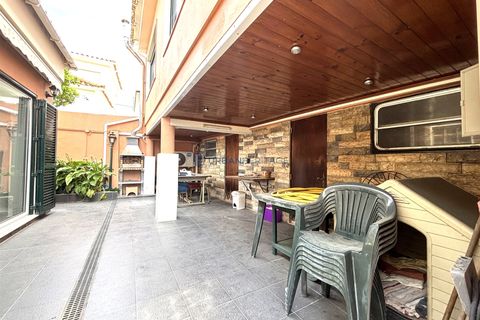 Rækkehus i Oeiras, Lisbon, Oeiras - € 650.000 | Ref: UH011567 - foto 1