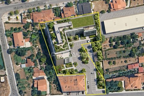 Helårsgrund i Entroncamento, Santarem, Entroncamento - € 450.000 | Ref: 060845 - foto 1