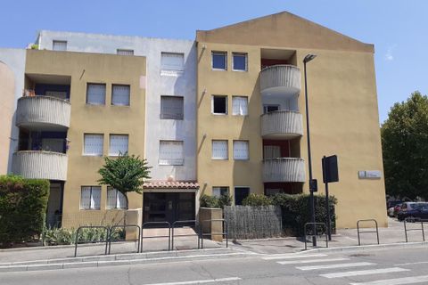 Apartment in Cavaillon, Vaucluse, Cavaillon - € 703/month | Ref: SVI-022440-0632 - photo 2