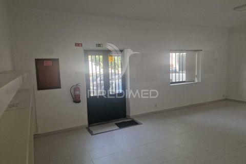 L'establiment comercial a Evora, Evora, Evora - € 450/mes | Ref: 060812 - foto 4