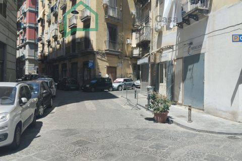 Erhvervsejendom i Naples, Naples, Naples - € 110.000 | Ref: Piazza Mercato - foto 3