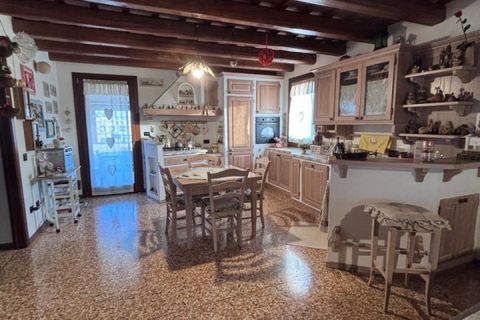 Villa i Lendinara, Rovigo, Lendinara - € 500.000 | Ref: OB75 - foto 6
