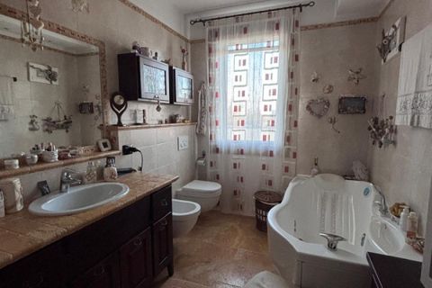 Villa i Lendinara, Rovigo, Lendinara - € 500.000 | Ref: OB75 - foto 7