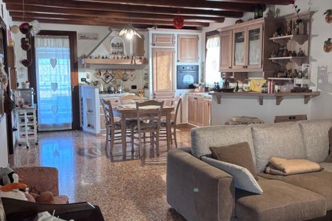 Villa i Lendinara, Rovigo, Lendinara - € 500.000 | Ref: OB75 - foto 12