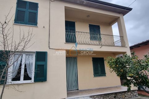 Villa i Massa, Massa and Carrara, Massa - € 320.000 | Ref: 3706 - foto 1
