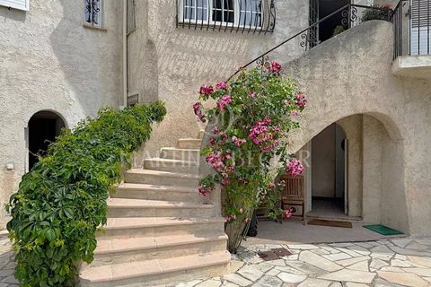 Villa i Mougins, Alpes-Maritimes, Mougins - € 1.690.000 | Ref: BM1084 - foto 30