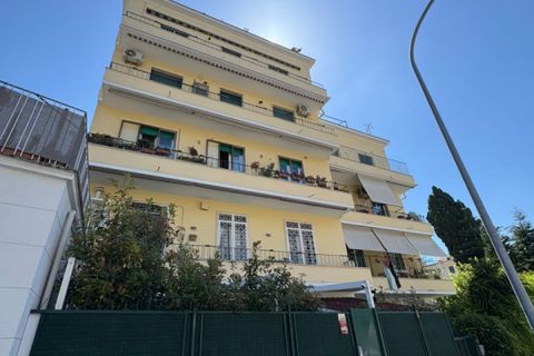 Lejlighed i Rome, Rome, Rome - € 348.000 | Ref: CINO PISTOIA A4C3 - foto 1