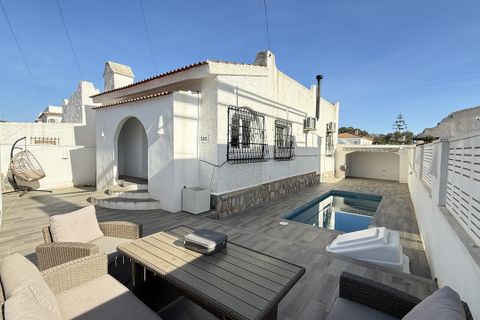 Villa i Filipinas, Alicante, Filipinas - € 249.950 | Ref: 781629 - foto 1