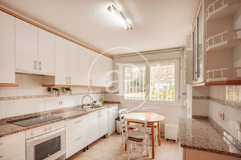Villa a Barajas, Madrid, Barajas - € 2.800/mes | Ref: AMN2605007 - foto 4