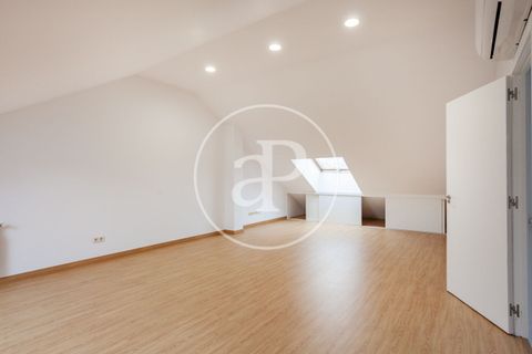 Villa a Barajas, Madrid, Barajas - € 2.800/mes | Ref: AMN2605007 - foto 14