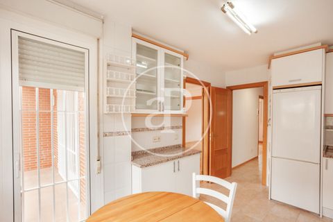 Villa a Barajas, Madrid, Barajas - € 2.800/mes | Ref: AMN2605007 - foto 19