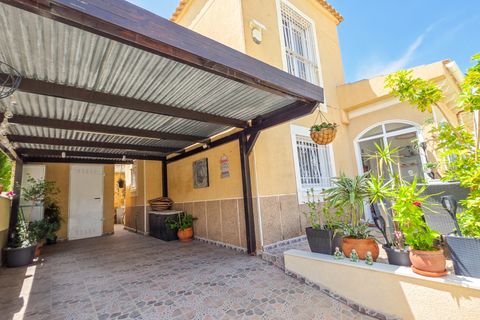 Villa a Los Balcones, Alicante, Los Balcones - € 212.000 | Ref: R-96931 - foto 2