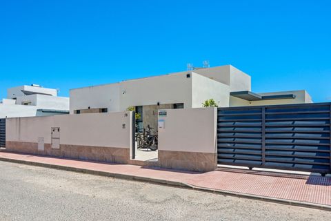 Villa i Daya Nueva, Alicante, Daya Nueva - € 399.000 | Ref: CM411 - foto 31