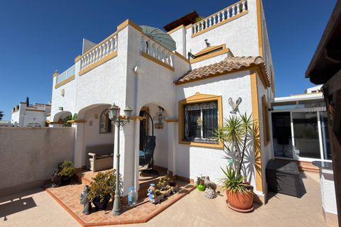 Villa a Orihuela, Alicante - foto 1