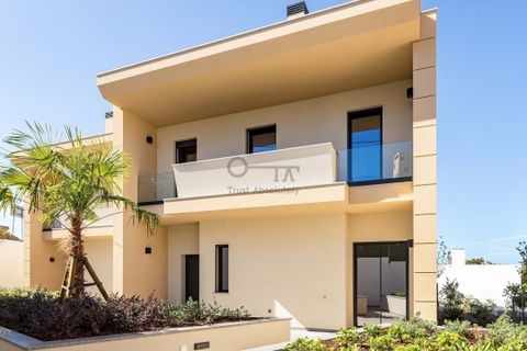 Villa i Alcabideche, Lisbon, Alcabideche - € 1.970.000 | Ref: TRUSTIL1804 - foto 2