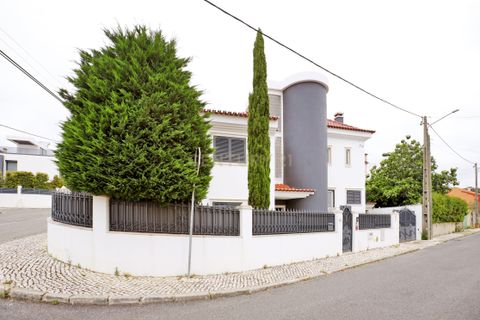Villa i Odivelas, Lisbon, Odivelas - € 870.000 | Ref: 1769-02331 - foto 1
