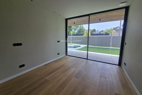 Villa i Corroios, Setubal, Corroios - € 2.400.000 | Ref: 18221 - foto 31