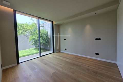 Villa i Corroios, Setubal, Corroios - € 2.400.000 | Ref: 18221 - foto 42