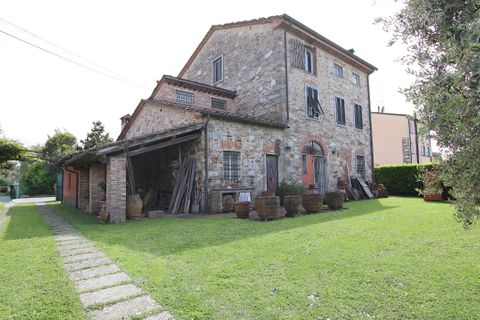 Villa i Lucca, Lucca, Lucca - € 610.000 | Ref: IA04227 - foto 1
