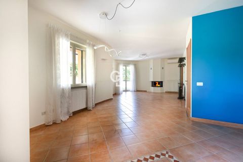Villa a Vetralla, Viterbo, Vetralla - € 315.000 | Ref: CBI006-4-333096 - foto 4