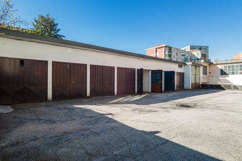 Garage i Torino, Turin, Torino - € 13.000 | Ref: 001-180 - foto 7