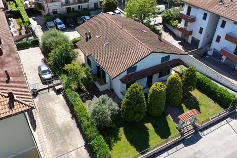Villa a Verucchio, Rimini, Verucchio - € 465.000 | Ref: 4604 - foto 2