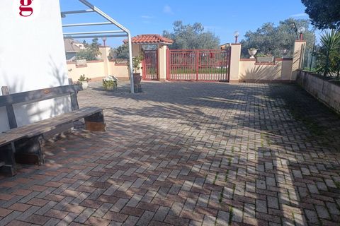 Villa a Vasto, Chieti, Vasto - € 590.000 | Ref: IM202636 - foto 2