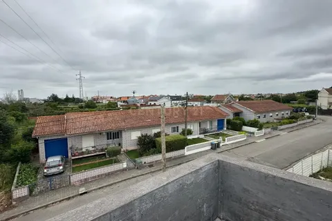 Helårsgrund i Aveiro, Aveiro, Aveiro - € 640.000 | Ref: C0385-01006 - foto 2