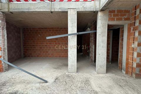 Helårsgrund i Aveiro, Aveiro, Aveiro - € 640.000 | Ref: C0385-01006 - foto 29