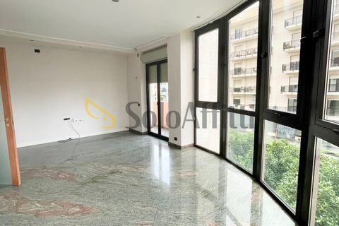 Apartament a Bari, Bari, Bari - € 830/mes | Ref: A02561 - foto 3