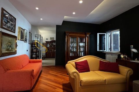 Villa a Bari, Bari, Bari - € 1.300/mes | Ref: AA2607 - foto 2